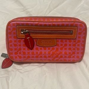 Pink COACH genuine leather envelope wallet. Perfect condition, never used